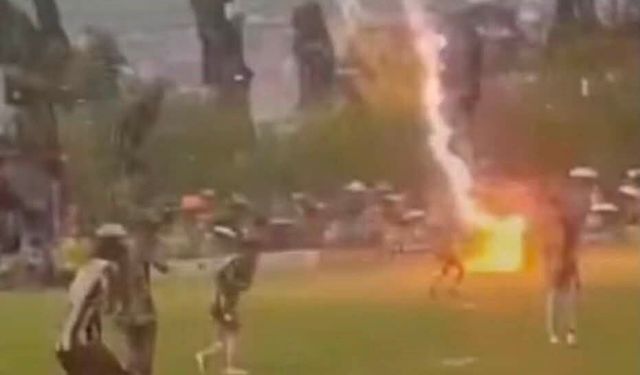 Maç sırasında sahaya yıldırım düştü: 1 ölü, 9 yaralı
