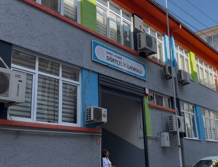 Dörtçelik İlkokulu'nda çocuğun parmağı koptu, ders devam etti