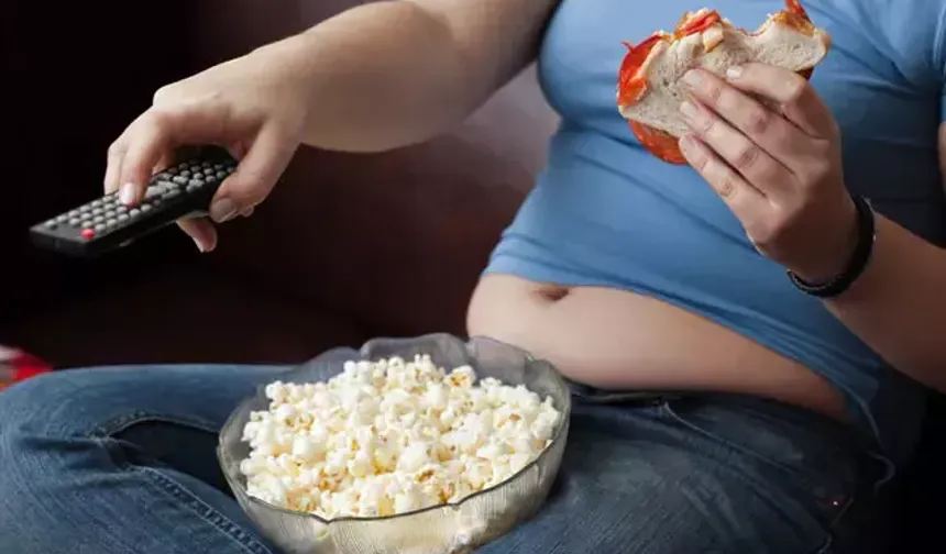 Ekran Önünde Yemek Obezite Riskini Artırıyor