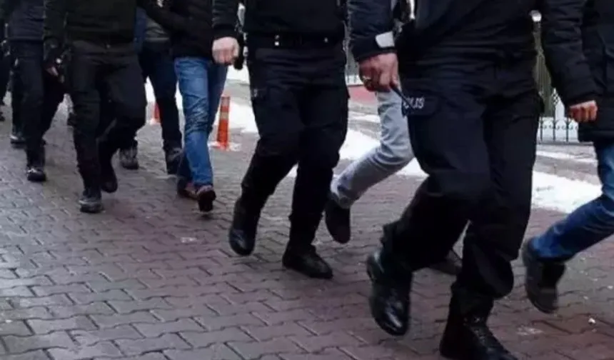 81 ilde 968 şüpheli hakkında FETÖ operasyonu