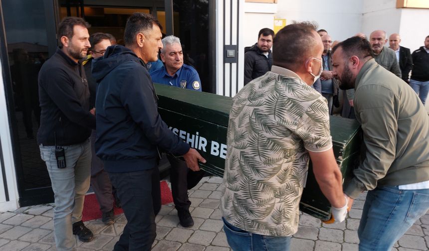 Samsun'da 2 çocuk annesi kadın boğazı kesilerek öldürüldü