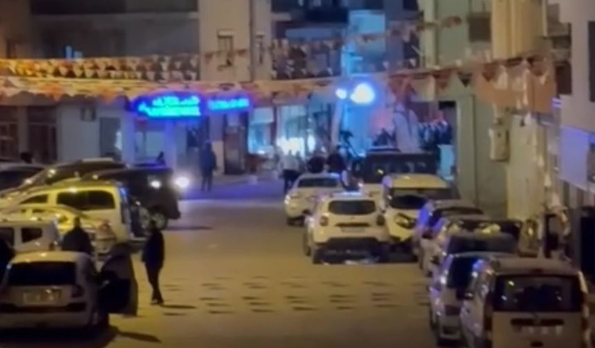 İzmir'de polislere silahlı saldırı! 2'si ağır 3 polis yaralı