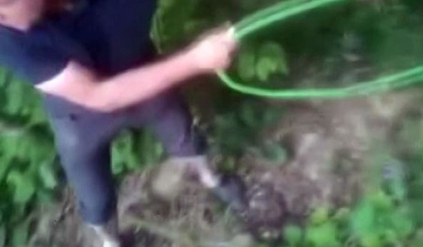 Bahçesini sulamak için içme suyu hattını deldi