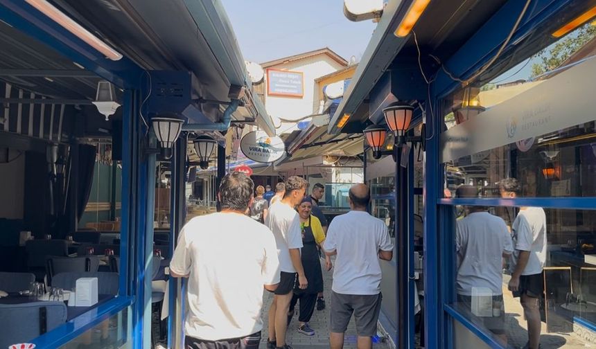 Arap Şükrü sokağında birçok işletme mühürlendi