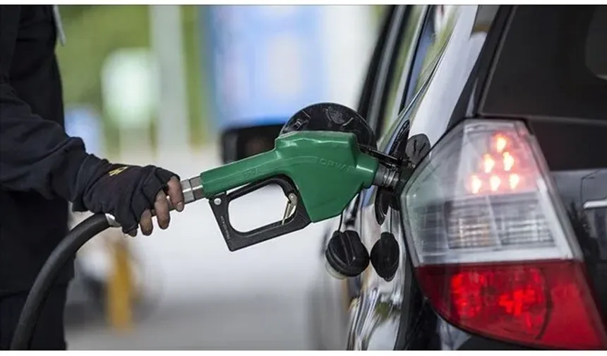 Benzine zam geliyor