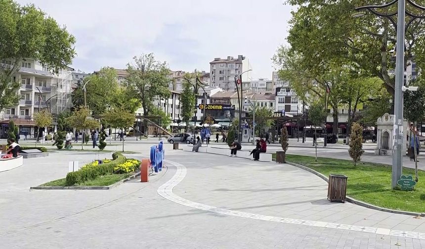 Simav’da 5.4 büyüklüğünde deprem paniğe neden oldu