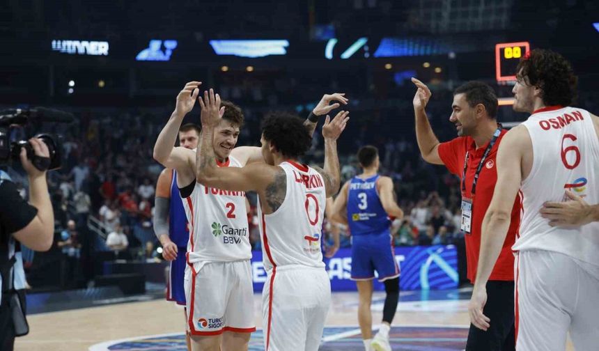 A Milli Erkek Basketbol Takımı grubu namağlup lider tamamladı