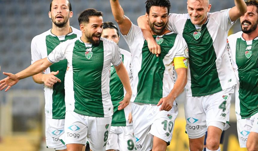 Bursaspor, ligin ilk devresini lider bitirdi
