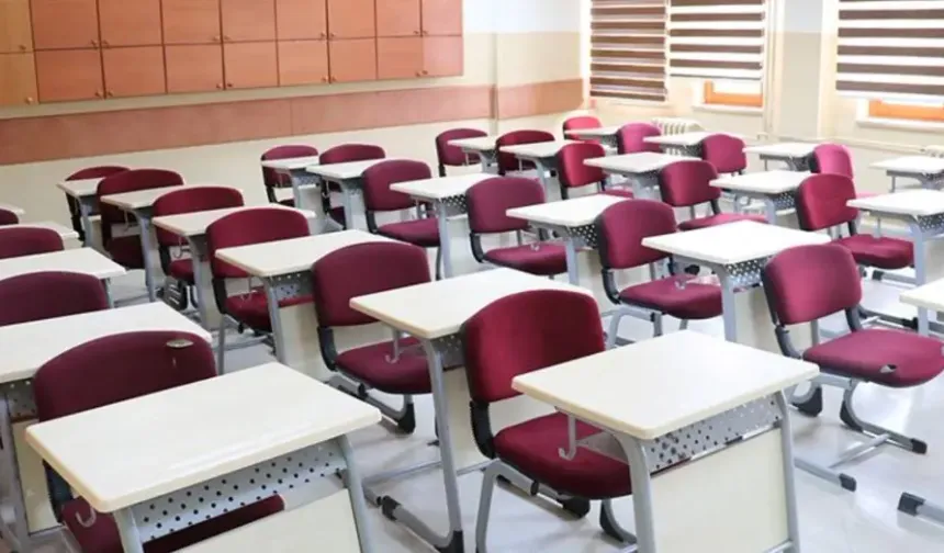 Bakan Tekin’den ara tatili kaldırma sinyali