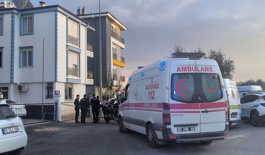 Yıllık izindeki polis memuru eşi ve 2 kızını öldürdü