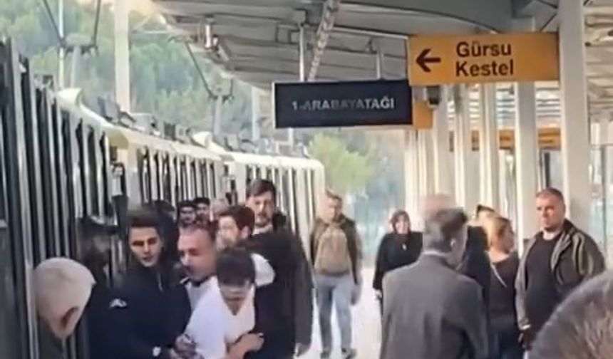Bursa'da metroda koltuk tartışması