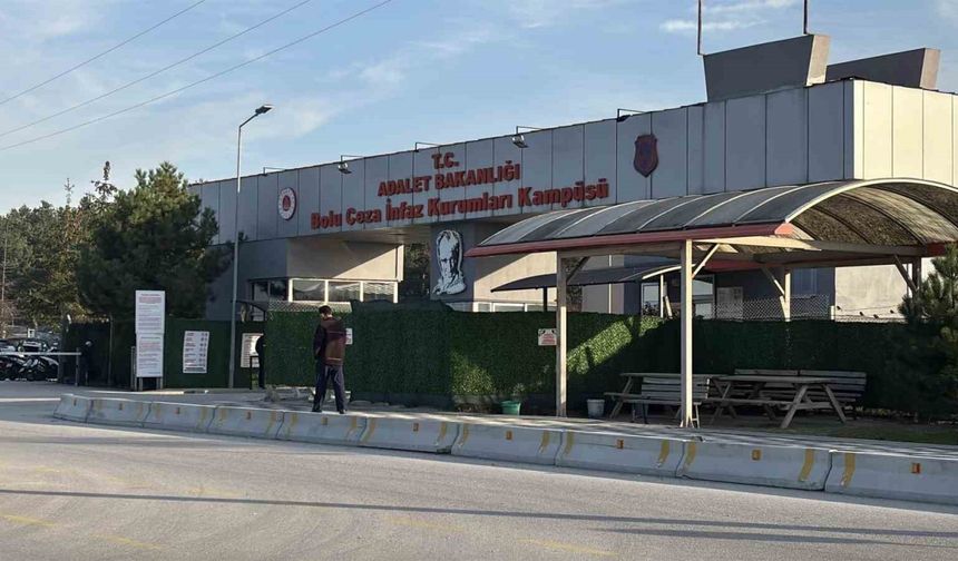 Cezaevinde babasının hastanelik ettiği kızdan sevindirici haber