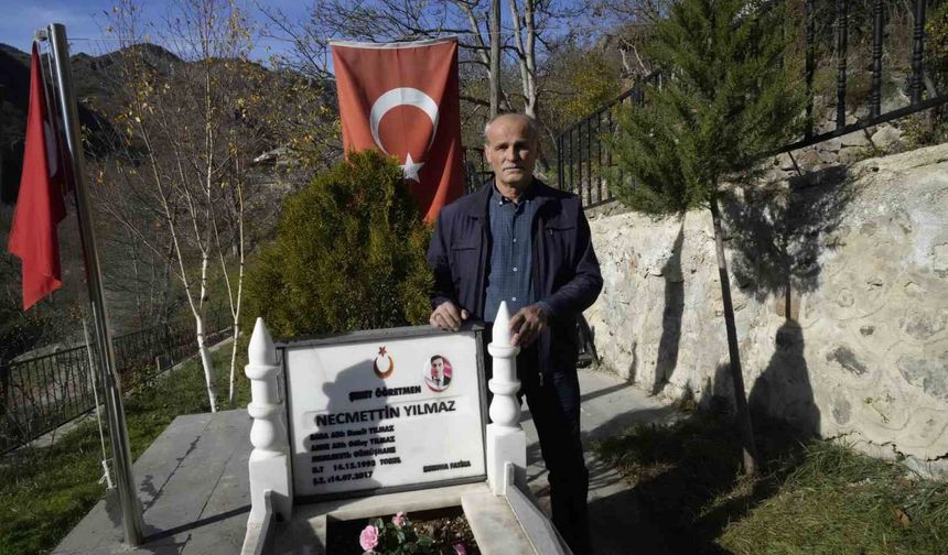 Necmettin öğretmensiz 9. Öğretmenler Günü