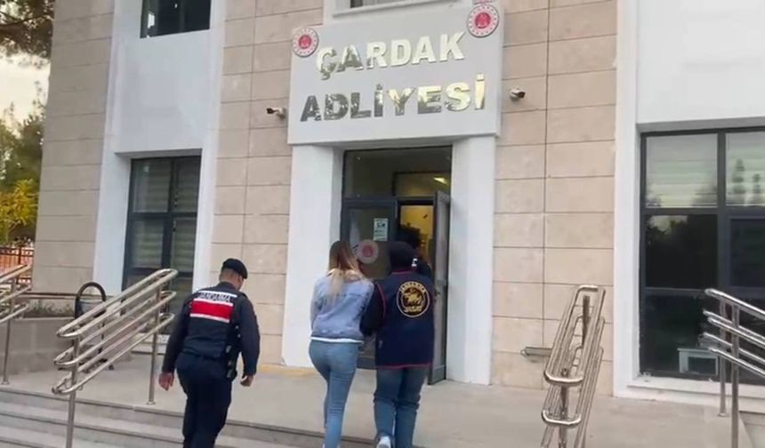 Sabıkalı sevgiliden kadın gardiyana yapay zekalı şantaj!!