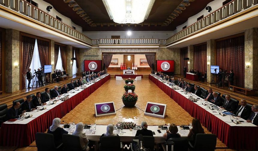 Komisyonda, oy çokluğuyla İmralı’ya gitme kararı alındı