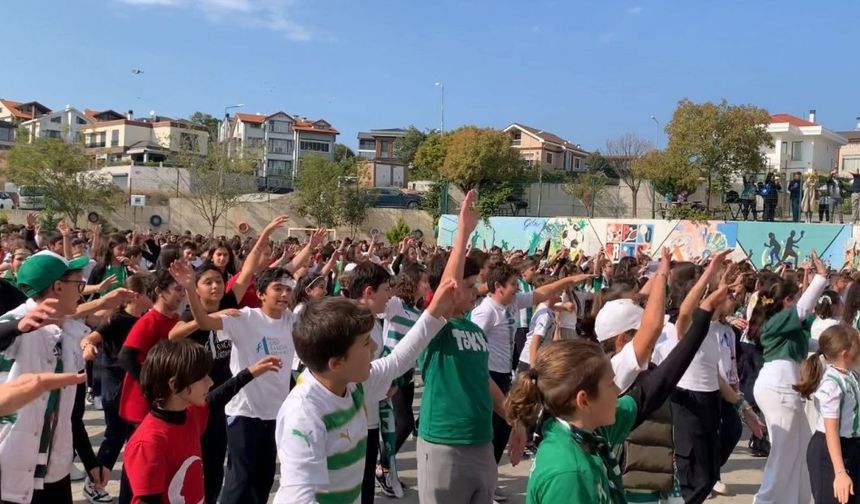 Okullarda Her Ayın 16'sında Bursaspor Forması Serbest