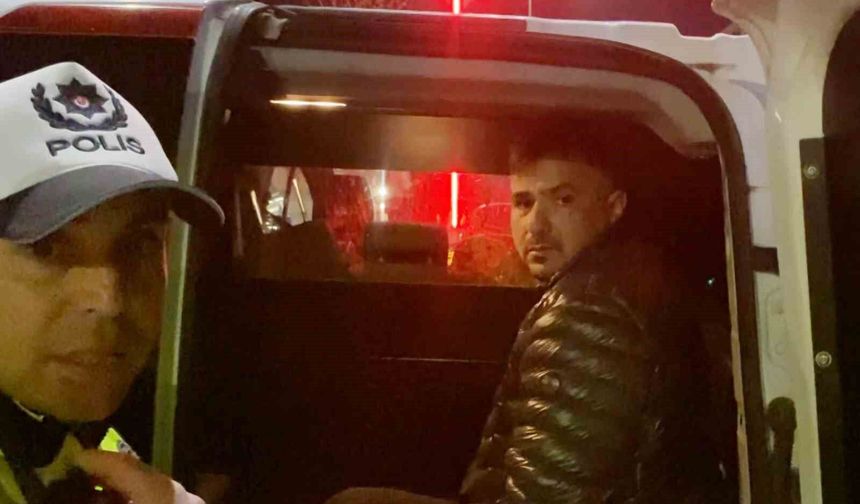 Alkollü sürücü emniyet müdürünün bulunduğu araca çarptı