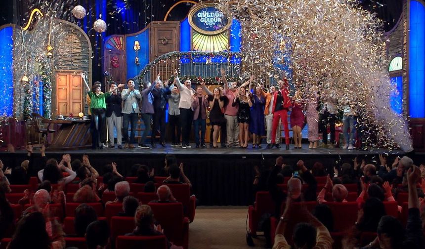 Yılbaşı Gecesini Evde Geçirecekler İçin TV'de Neler Var?