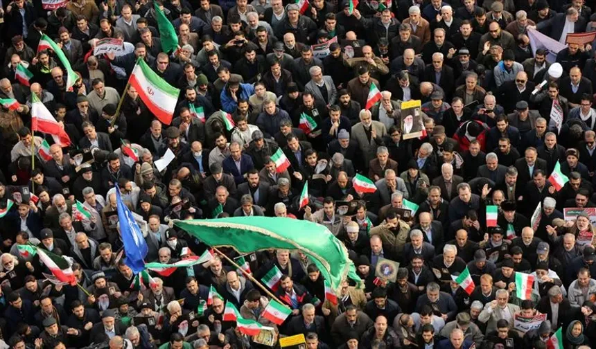 İran'daki protestolarda can kaybı 4'e yükseldi