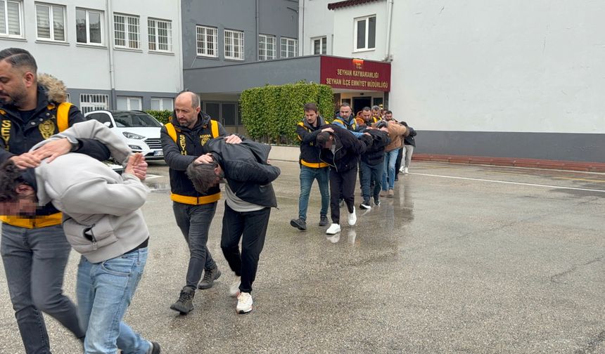 Adana'da dublörlerle 10 milyonluk vurgun