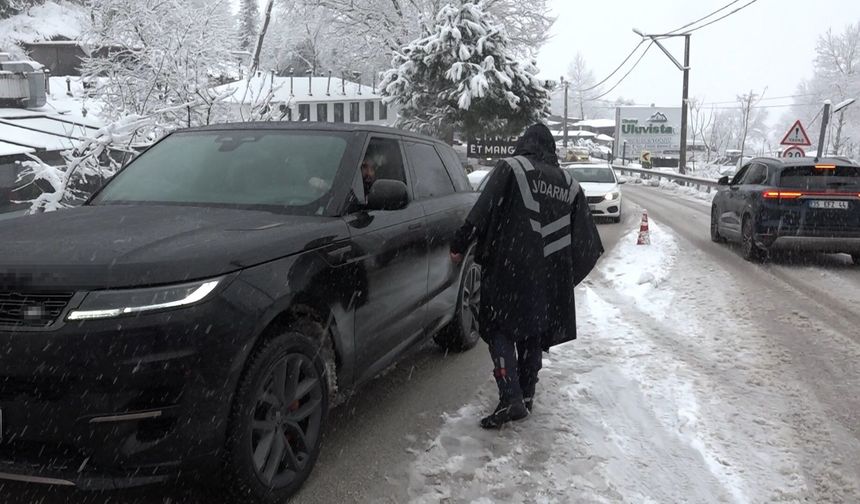Uludağ'a çıkanlara jandarma izin vermedi