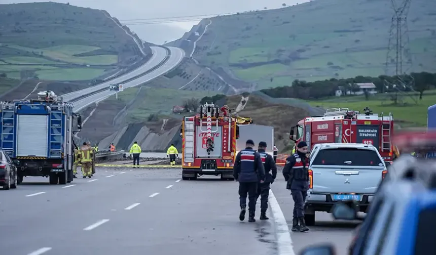 Balıkesir'de F-16 savaş uçağı düştü: 1 şehit