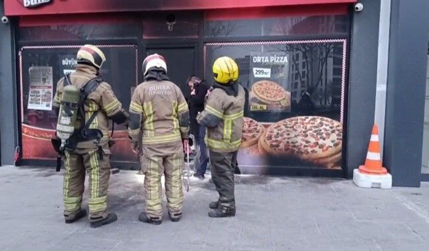 Bursa'da  "Maaşları ödemedi" diye 2 işletmeyi benzin döküp yaktı