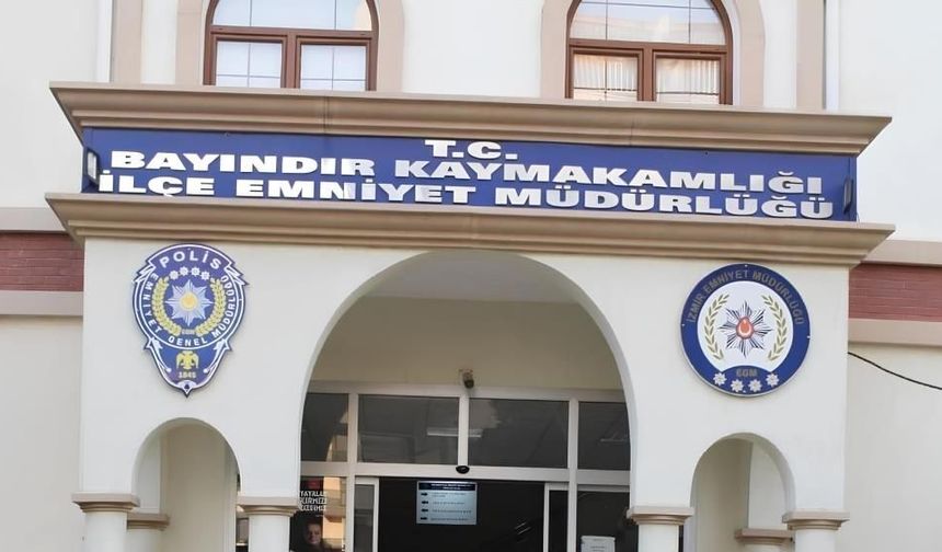 İzmir'de operasyona giden 3 polis bıçaklandı