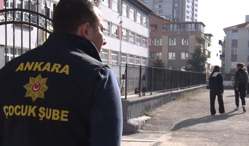 Ülke genelindeki okullarda en az 2 polis nöbet tutacak