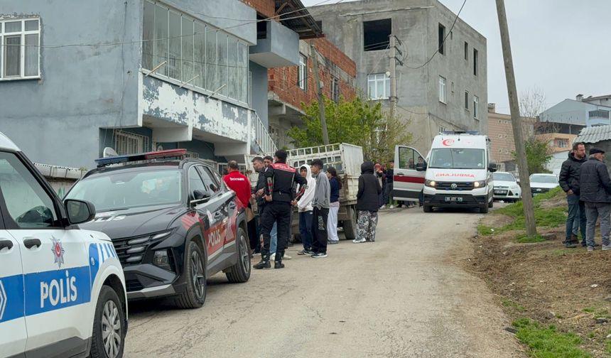 Samsun'da önce annesini sonra kendini öldürdü