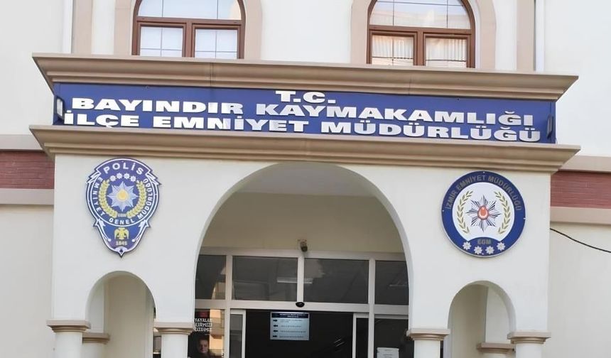 İzmir'de operasyona giden 3 polis bıçaklandı