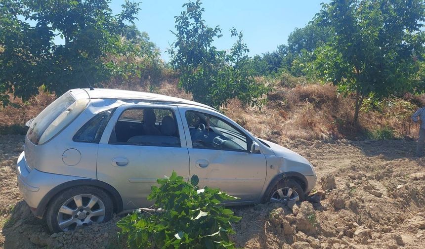 İnegöl'de otomobil meyve bahçesine uçtu: 4 yaralı