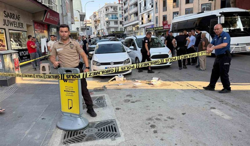 Doğum günü pastasıyla yürürken silahlı saldırıya uğradı