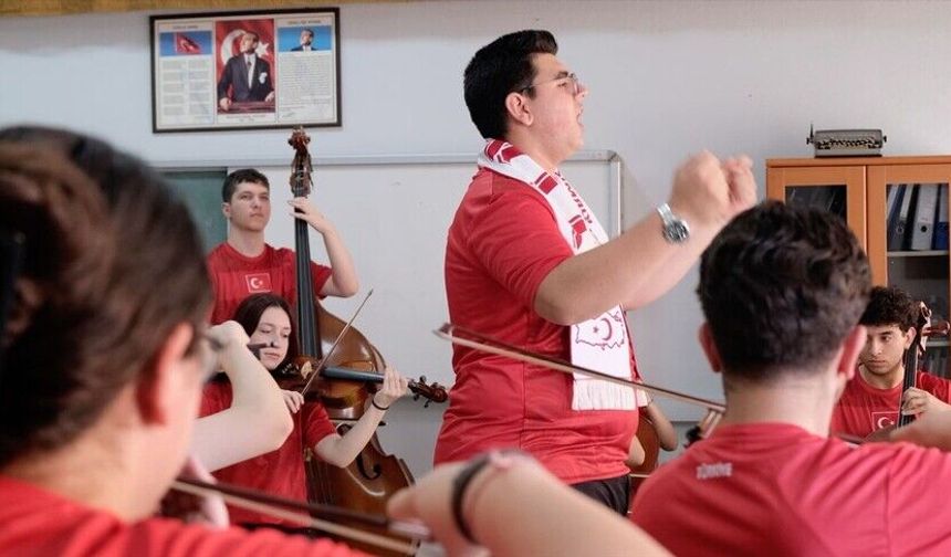Milli Takım beste yarışmasını Bursa Zeki Müren Güzel Sanatlar Lisesi kazandı