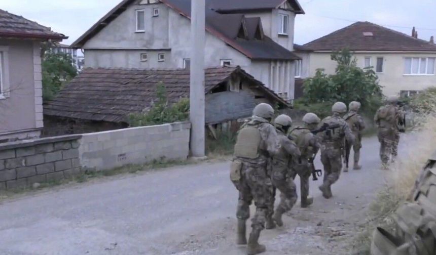 Düzce ve Bursa'da DEAŞ operasyonu: 13 gözaltı