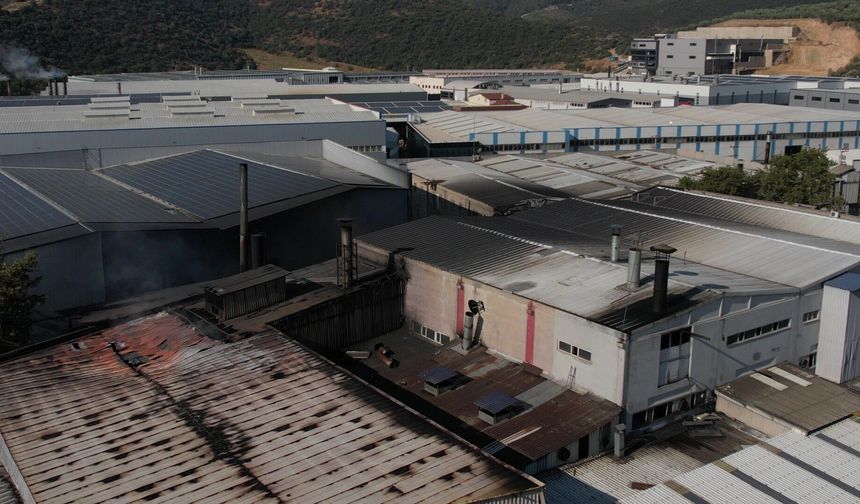Bursa'da tekstil fabrikasında korkutan yangın
