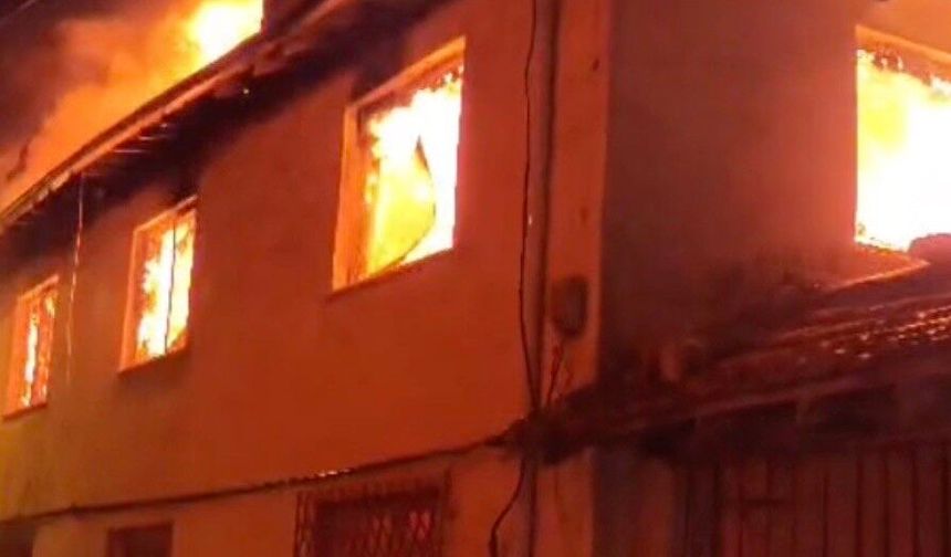 Bursa’da 2 katlı evde çıkan yangında feci ölüm