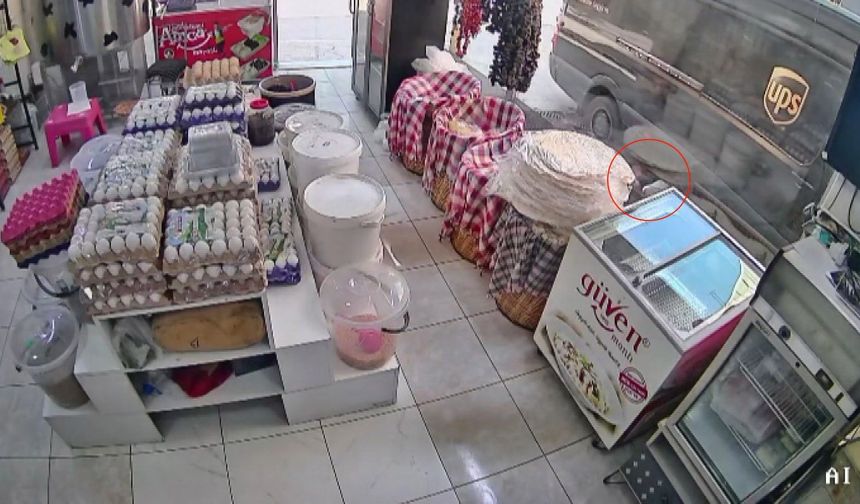 Bursa'da yürekleri ağza getiren kaza! Emekleyerek çıktı