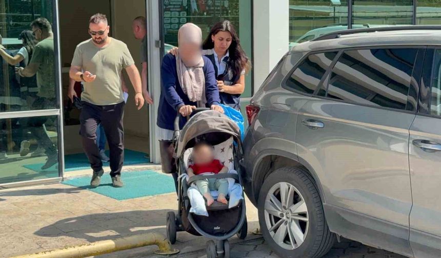 Karı koca, bebek arabasında 1 kilo metamfetaminle yakalandı