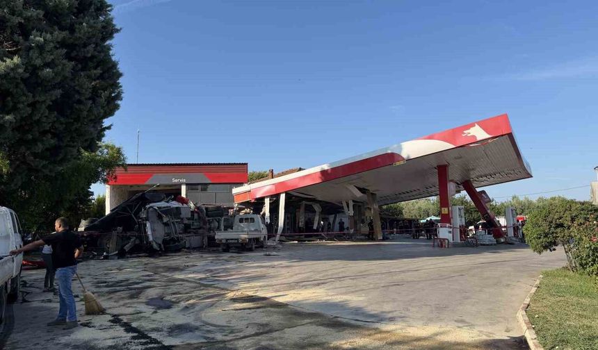 Bursa'da kömür yüklü kamyon benzin istasyonuna daldı: 1 ölü