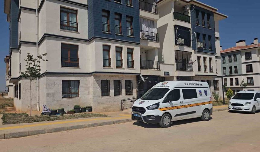 Yaşlı kadını öldürüp altınlarını çalan zanlı bina görevlisi çıktı