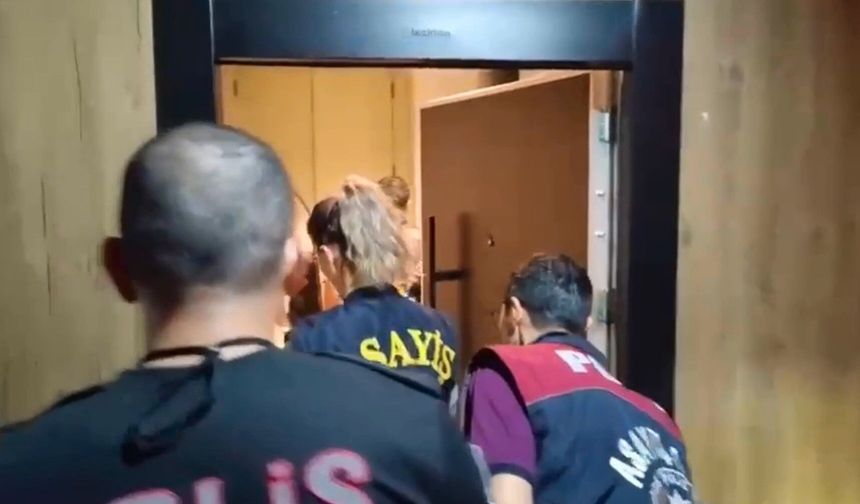 Bursa' da dolandırıcılık yapan çete çökertildi