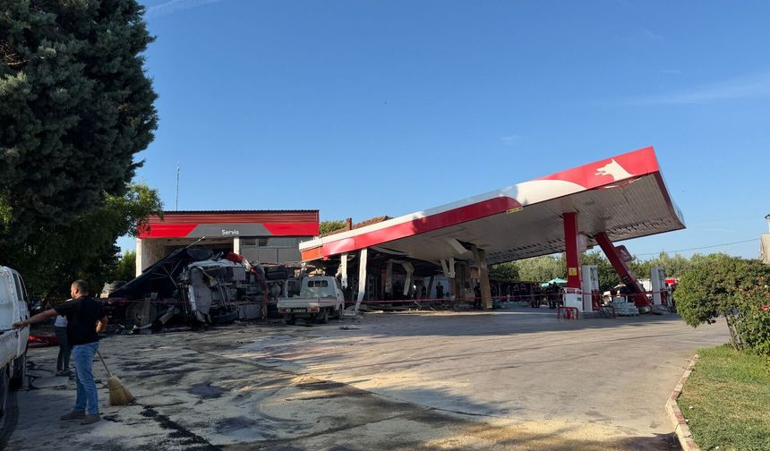 Bursa'da kömür yüklü kamyon benzin istasyonuna daldı: 1 ölü
