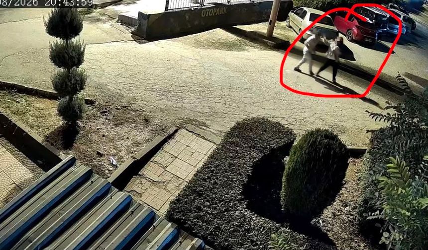 Kucağında çocuğuyla eşinin silahlı saldırısına uğradı