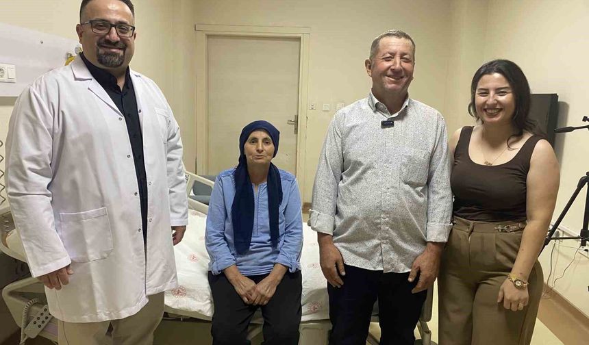 Kafatası kemiğini 8 ay karnında taşıdı, öyle hayatta kaldı