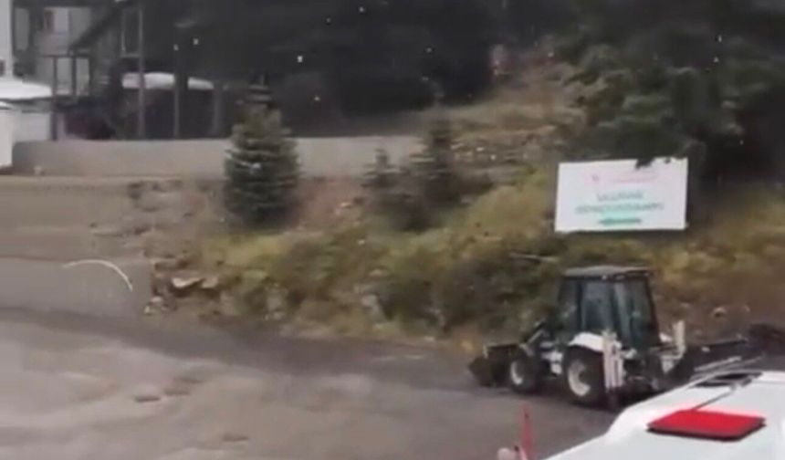 Uludağ'a sezonun ilk karı yağdı