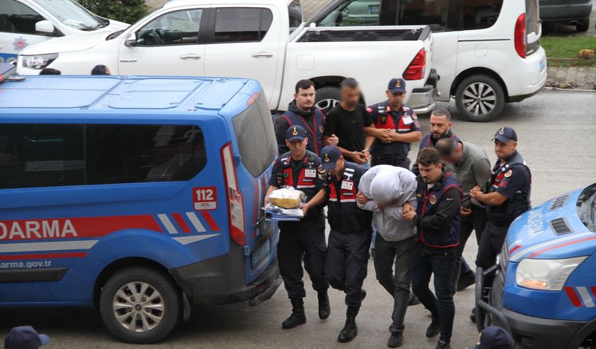 73 yaşındaki adama 17 milyonluk senet imzalatmaya çalıştılar
