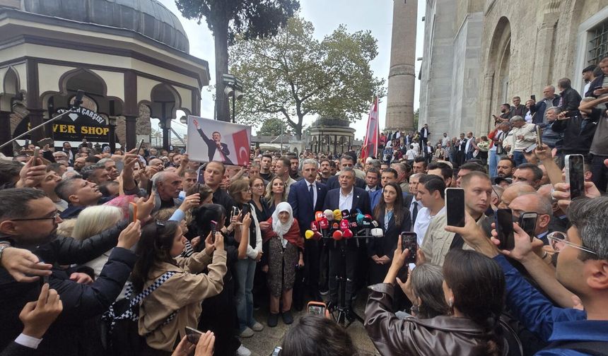 Özgür Özel Bursa'da!! Esnaf ve vatandaşlarla buluştu
