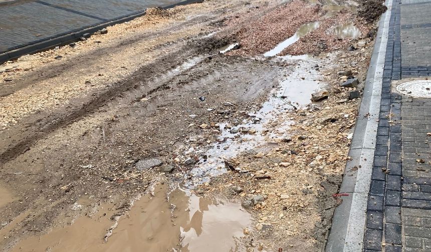 1050 Konutlar Kentsel Dönüşüm Bölgesi'nde altyapı ve yol çağrısı