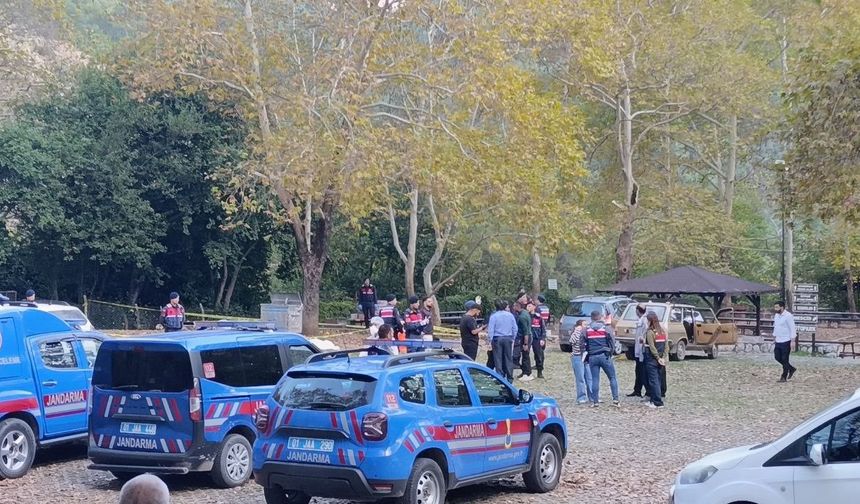Adana'da 22 yaşındaki kız öldürüldü